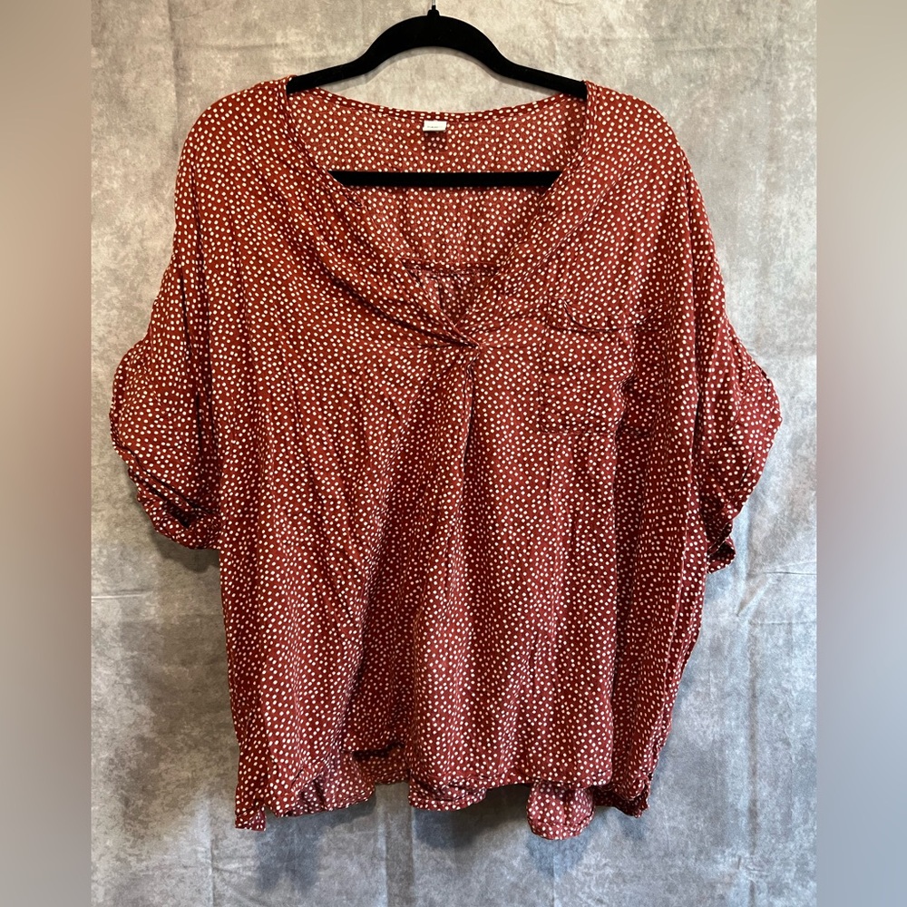 Old navy patterned blouse